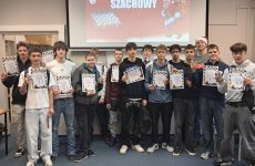 Więcej o: Mikołajkowy Turniej Szachowy 2025